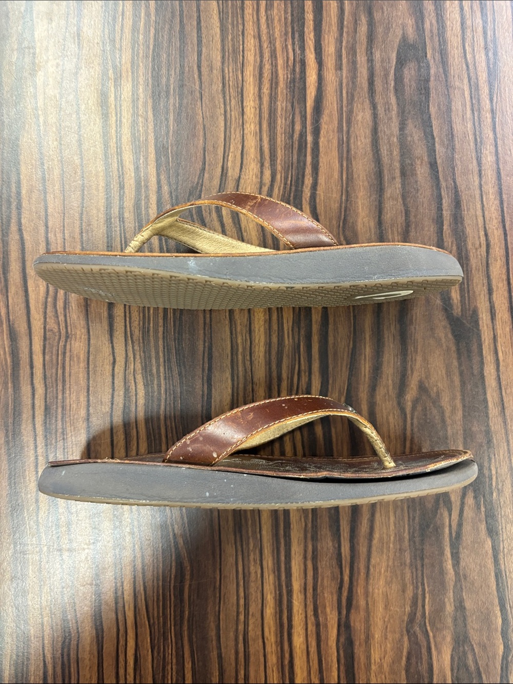 Olukai - Womens Paniolo Sandals, size 7  US womens, color brown. - Picture 3 of 5
